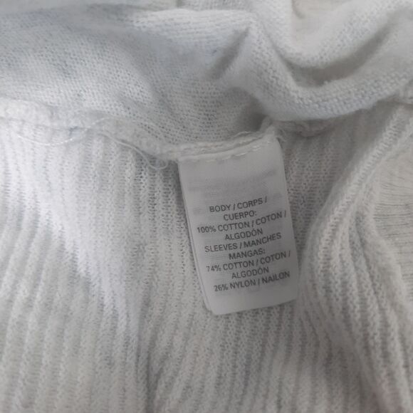 Victoria's Secret Gray Long Sleeve Tee Size Medium - Picture 5 of 5